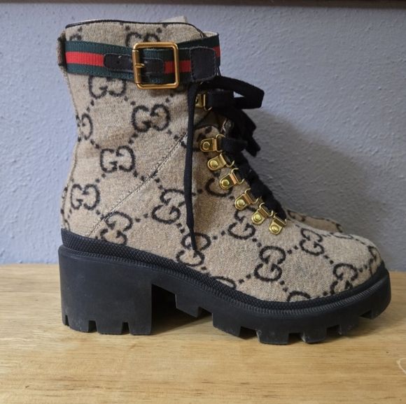 Gucci Women's Size 8 Wool Big GG Monogram Lace Up Combat Boots in Beige - Picture 1 of 7